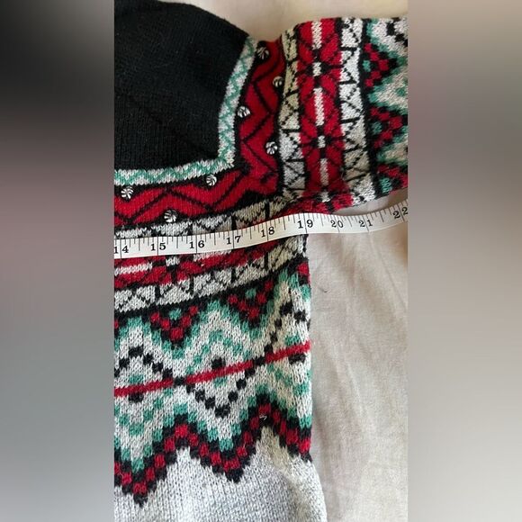 Women's Festive Knit Sweater - Picture 5 of 5